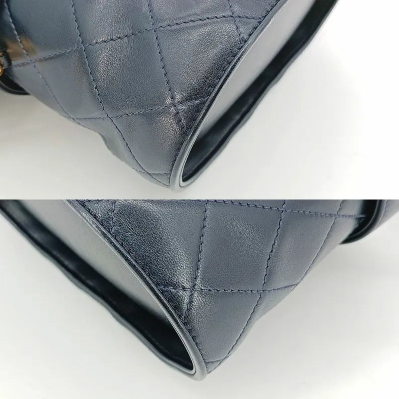 jt581-chanel-vintage-navy-lambskin-tassel-vanity-case-bag