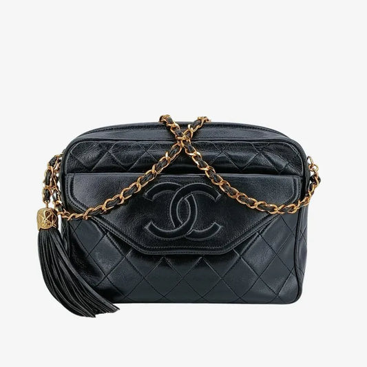 jah131-chanel-vintage-black-lambskin-tassel-camera-bag