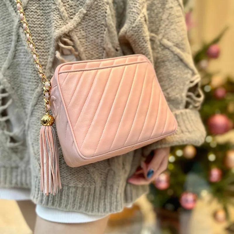 ra349-chanel-vintage-pink-lambskin-tessel-camera-bag