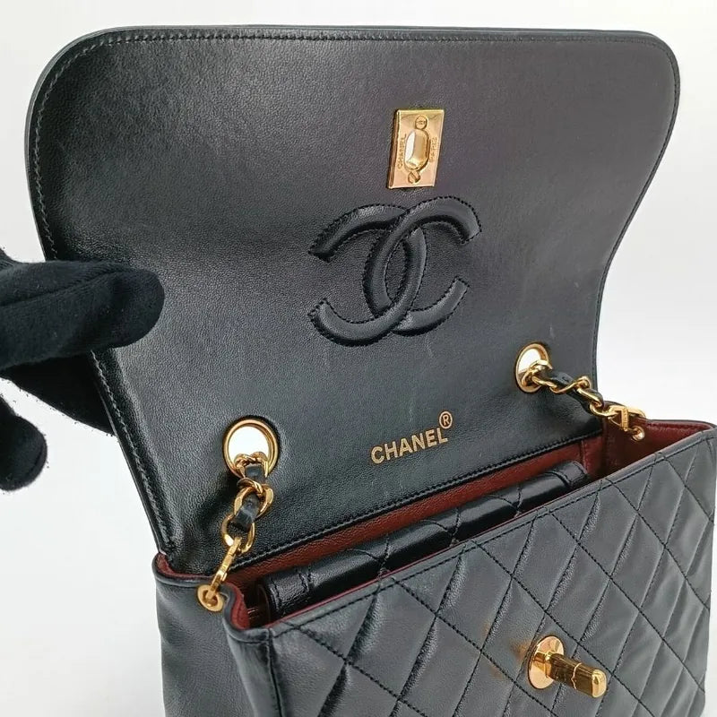 ra210-chanel-vintage-black-lambskin-quilted-flap-bag