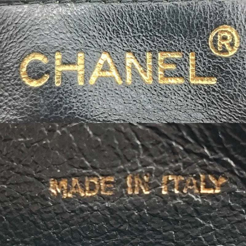 rb916-chanel-vintage-black-caviar-leather-tassel-camera-bag