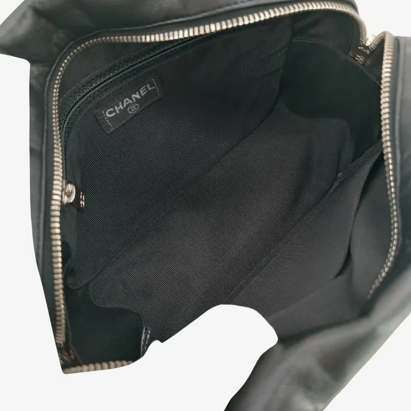 rb287-chanel-vintage-black-lambskin-quilted-handbag