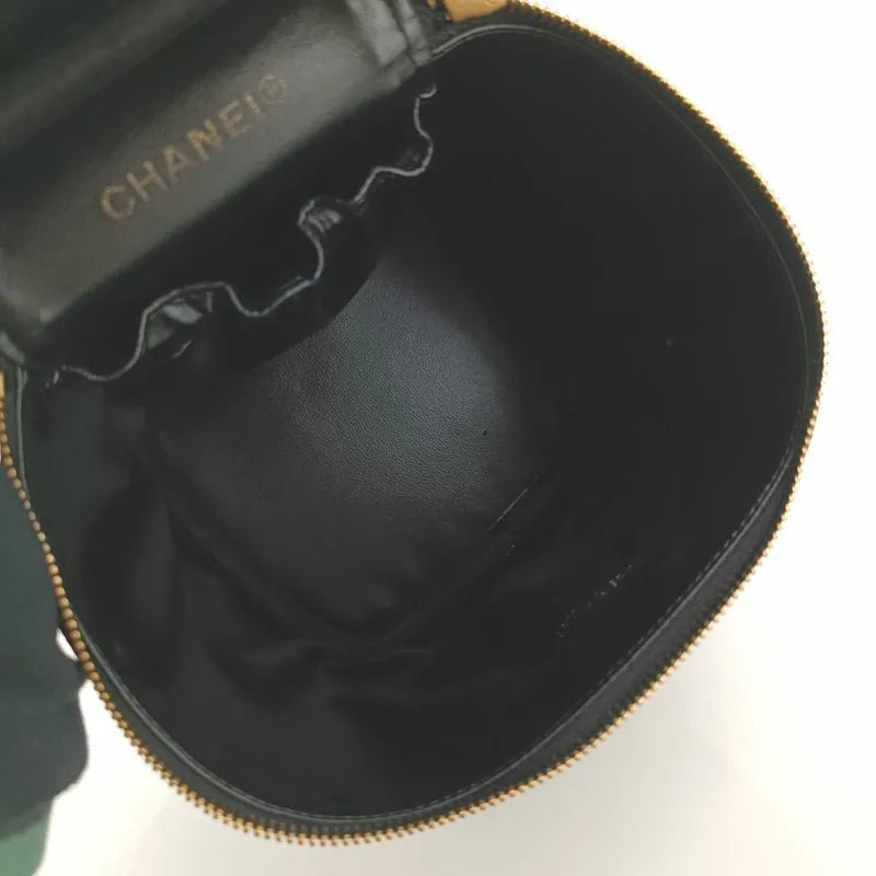 js939-chanel-vintage-black-caviar-leather-cosmetic-bag