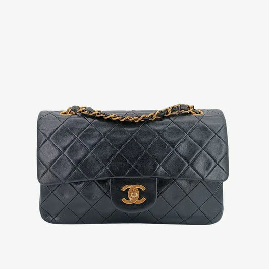 c524-chanel-vintage-black-lambskin-23cm-classic-flap-bag