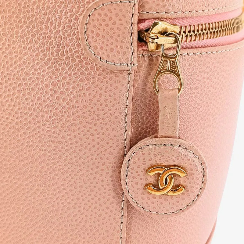 jt890-chanel-vintage-pink-caviar-leather-cosmetic-bag