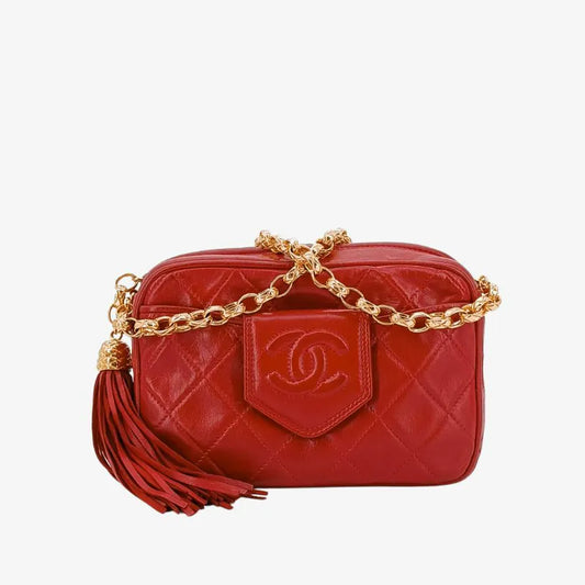 c492-chanel-vintage-red-lambskin-tassel-camera-bag