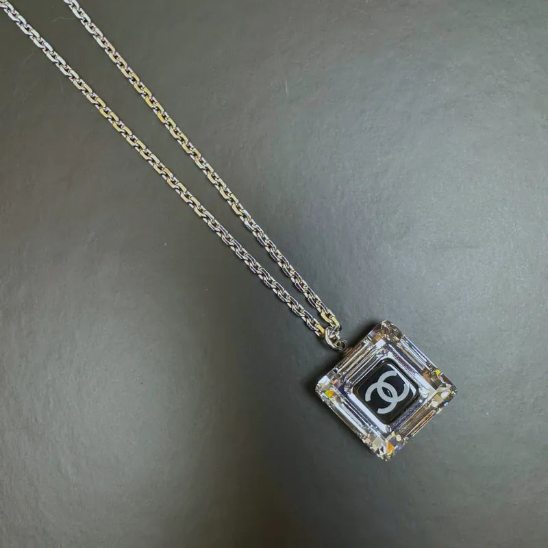 rc763-chanel-cc-square-charm-necklace