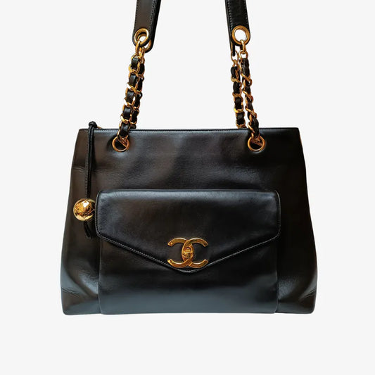 jw478-chanel-vintage-black-lambskin-tote-bag