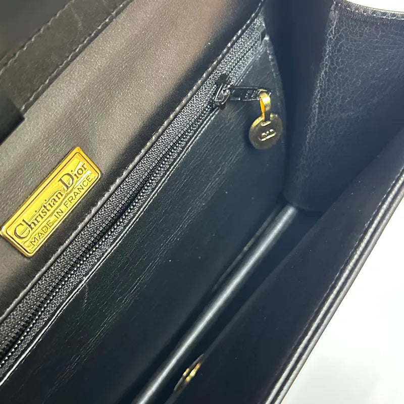 jw429-christian-dior-vintage-black-caviar-leather-shoulder-bag