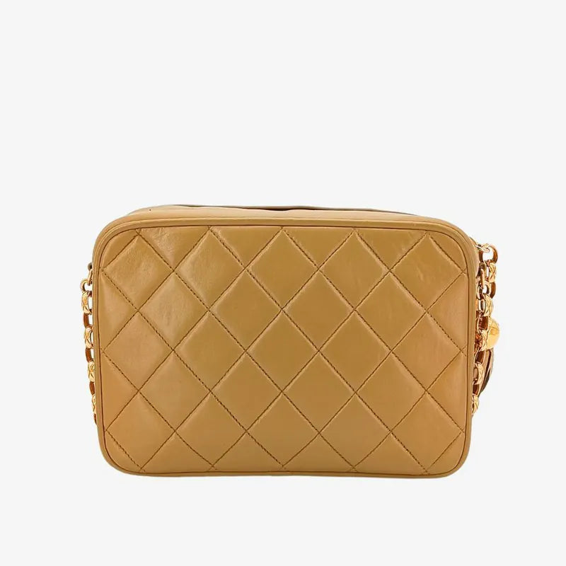 c480-chanel-vintage-beige-lambskin-gold-chain-camera-bag