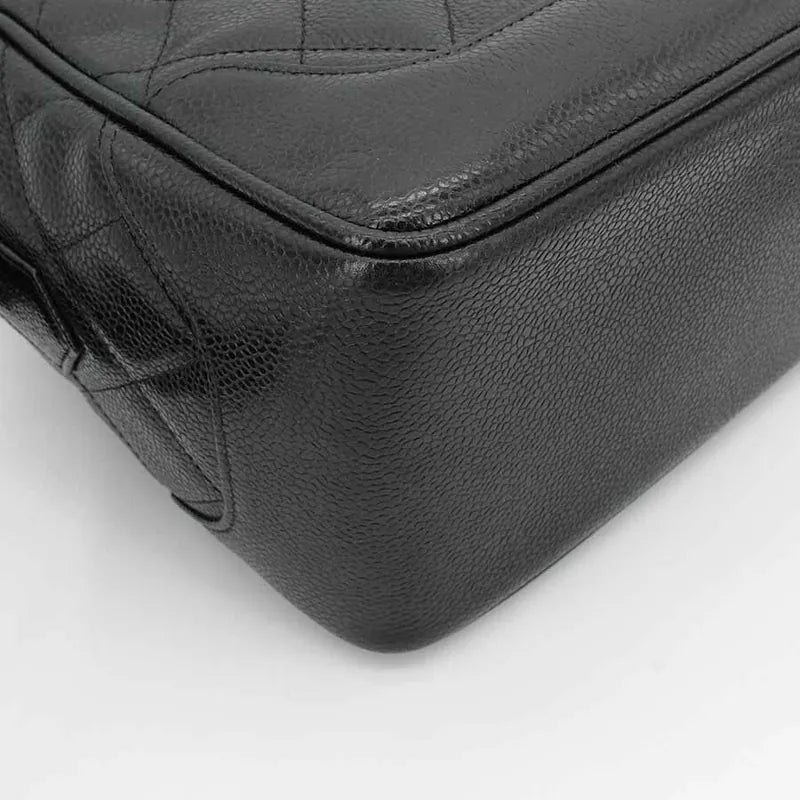 jq847-chanel-vintage-black-caviar-leather-quilted-vanity-case