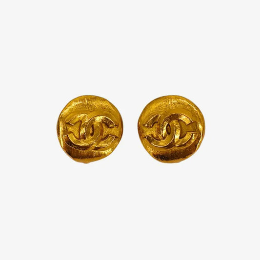 ju837-chanel-vintage-round-gold-plated-clip-on-earrings