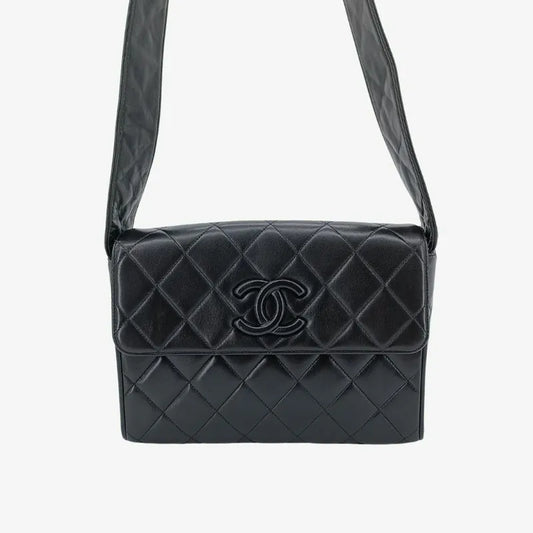ju429-chanel-vintage-black-lambskin-quilted-flap-bag