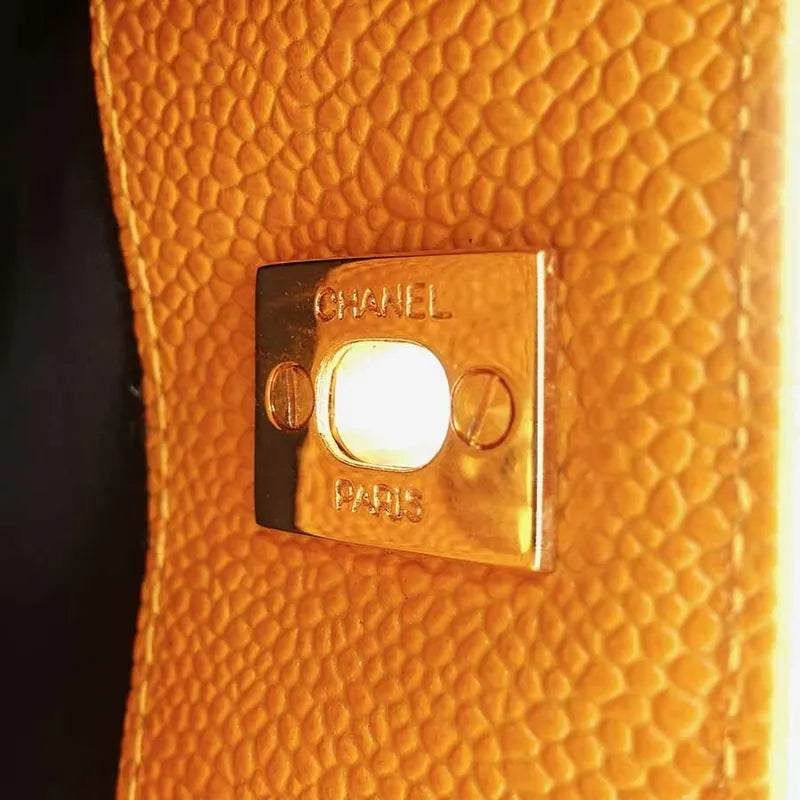jr782-chanel-vintage-orange-caviar-leather-quilted-camera-bag