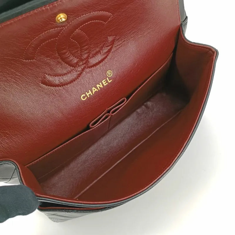 jt150-chanel-vintage-black-lambskin-25cm-classic-flap-bag