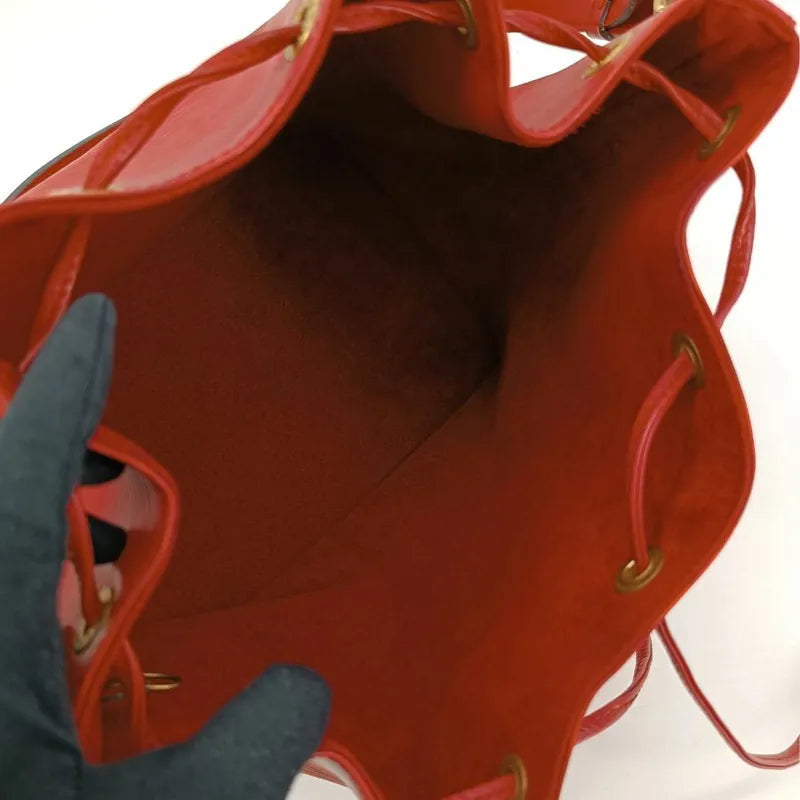 jr704-louis-vuitton-red-noe-bucket-bag