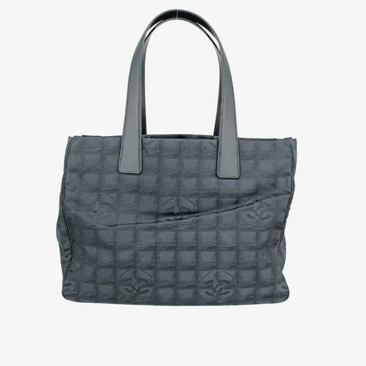 tk014-chanel-vintage-black-nylon-tote-bag