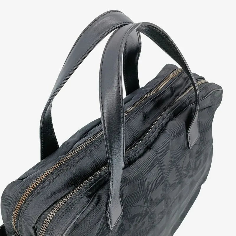 jt386-chanel-vintage-black-nylon-handbag