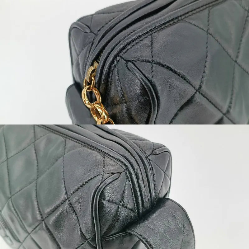 ju947-chanel-vintage-black-lambskin-quilted-camera-bag