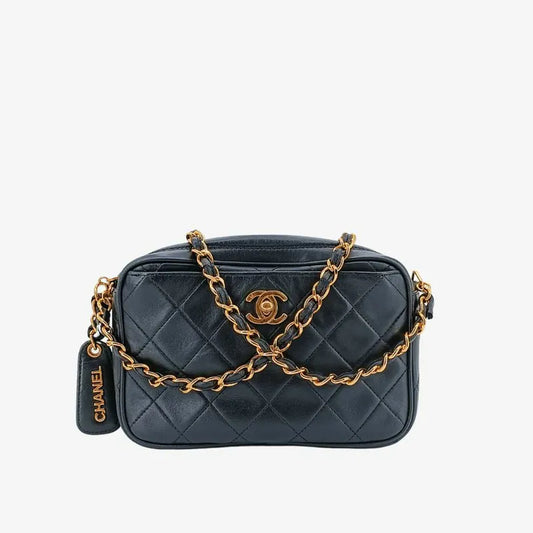 rb497-chanel-vintage-black-lambskin-quilted-camera-bag