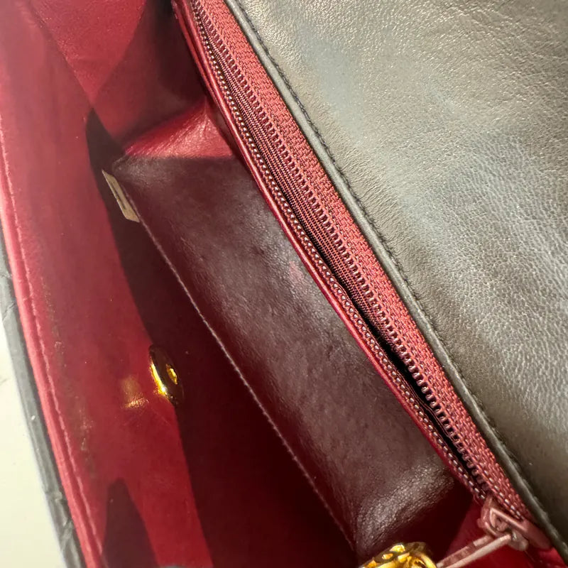 rc581-chanel-vintage-black-lambskin-classic-mini-flap-bag