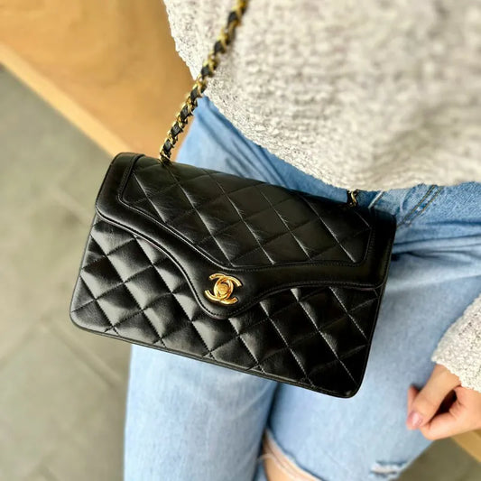 jt969-chanel-vintage-black-lambskin-quilted-flap-bag