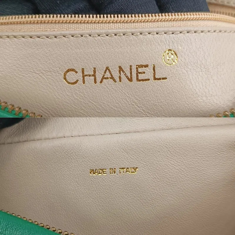 jt300-chanel-vintage-green-lambskin-tassel-camera-bag