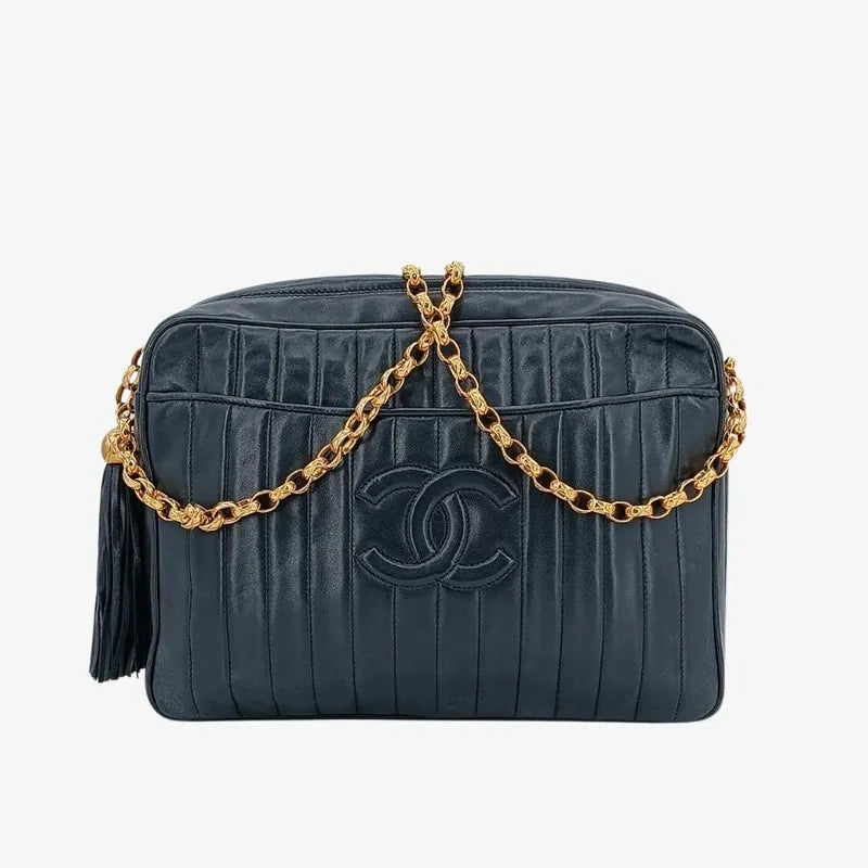 ra466-chanel-vintage-navy-lambskin-tassels-gold-chain-camera-bag