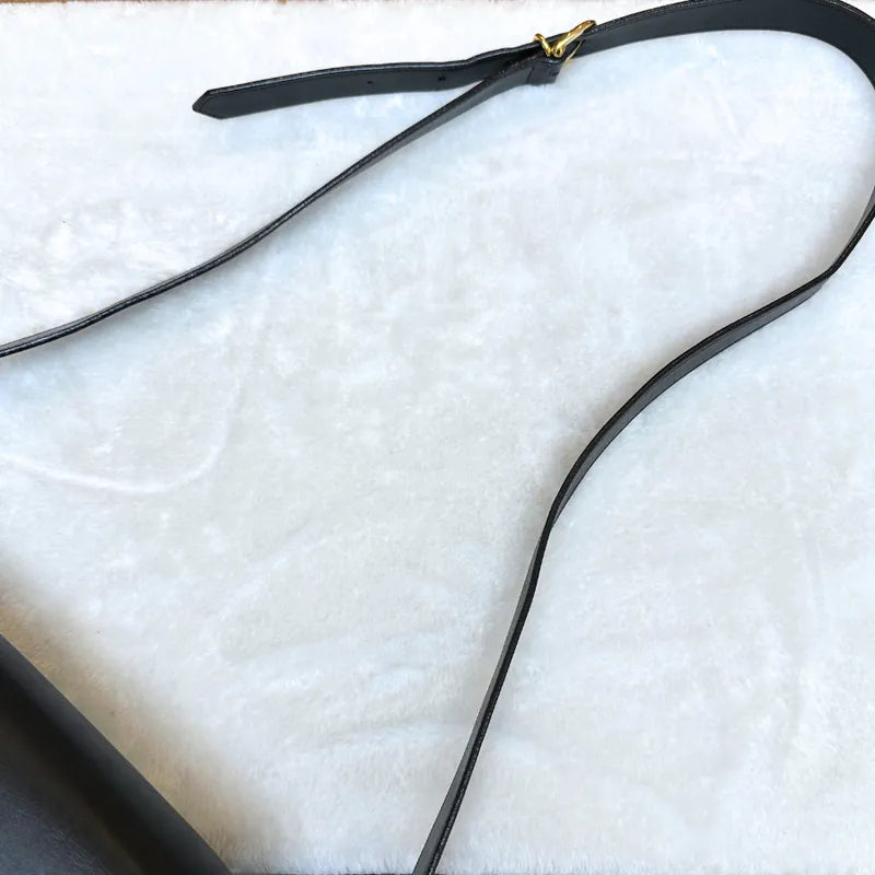 re131-gucci-vintage-calf-leather-crossboby-bag