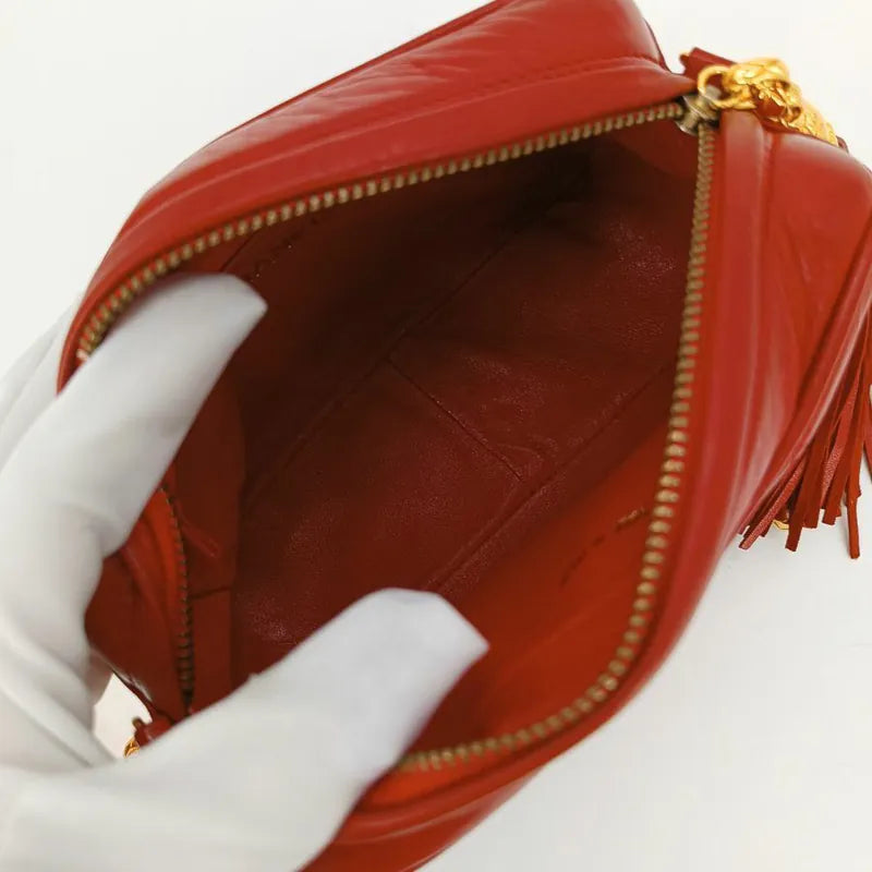 c492-chanel-vintage-red-lambskin-tassel-camera-bag