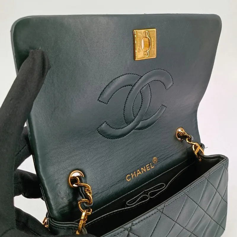 jt597-chanel-vintage-dark-green-lambskin-full-flap-bag