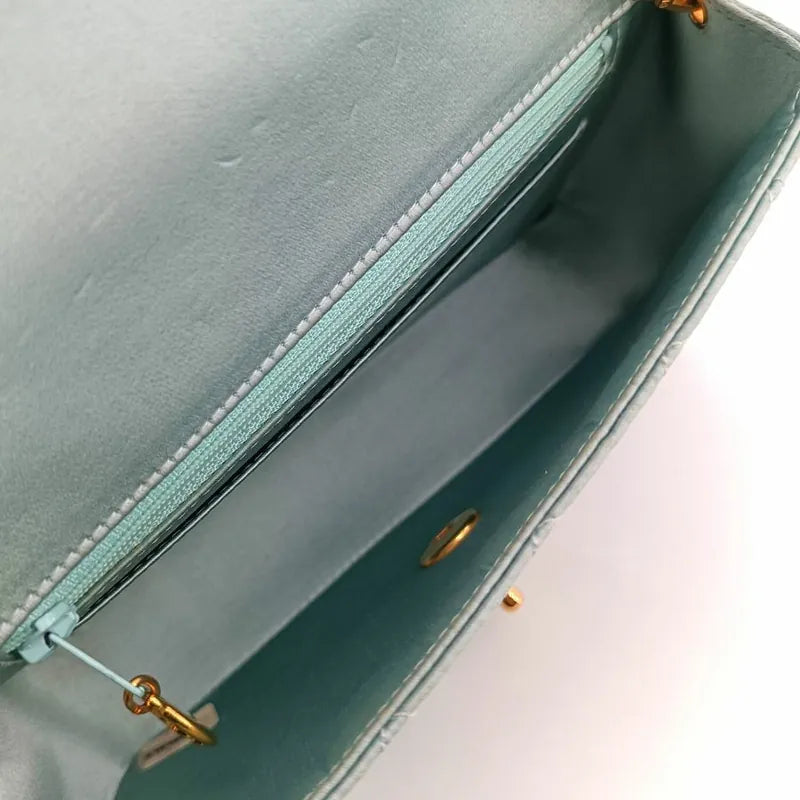 js711-chanel-vintage-light-blue-satin-gold-chain-19cm-diana-flap-bag