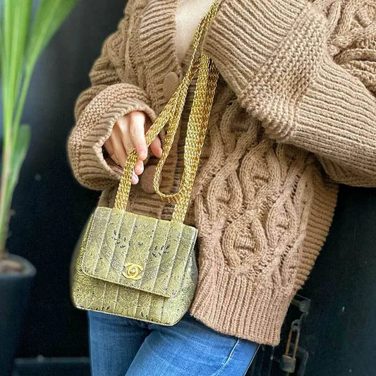 jr898-chanel-vintage-gold-nishijin-woven-flap-bag