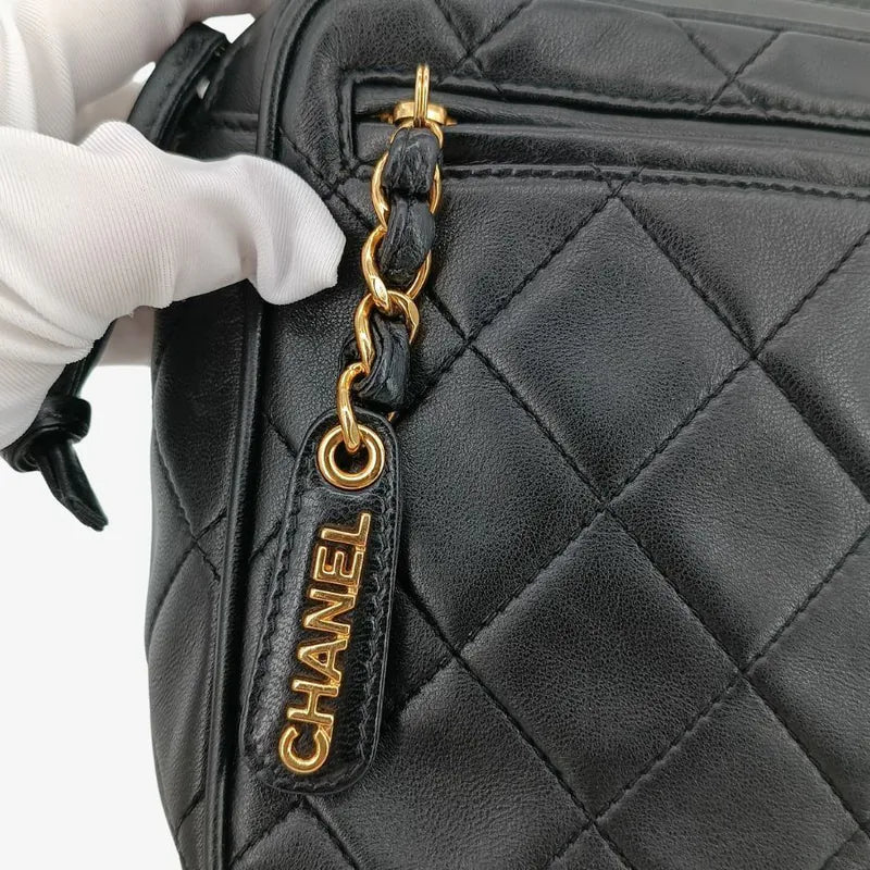 jt934-chanel-vintage-black-lambskin-quilted-camera-bag