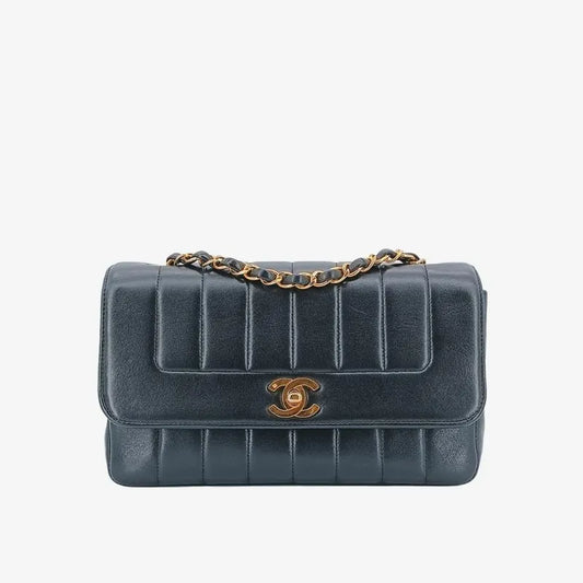 c365-chanel-vintage-black-lambskin-vertical-flap-bag