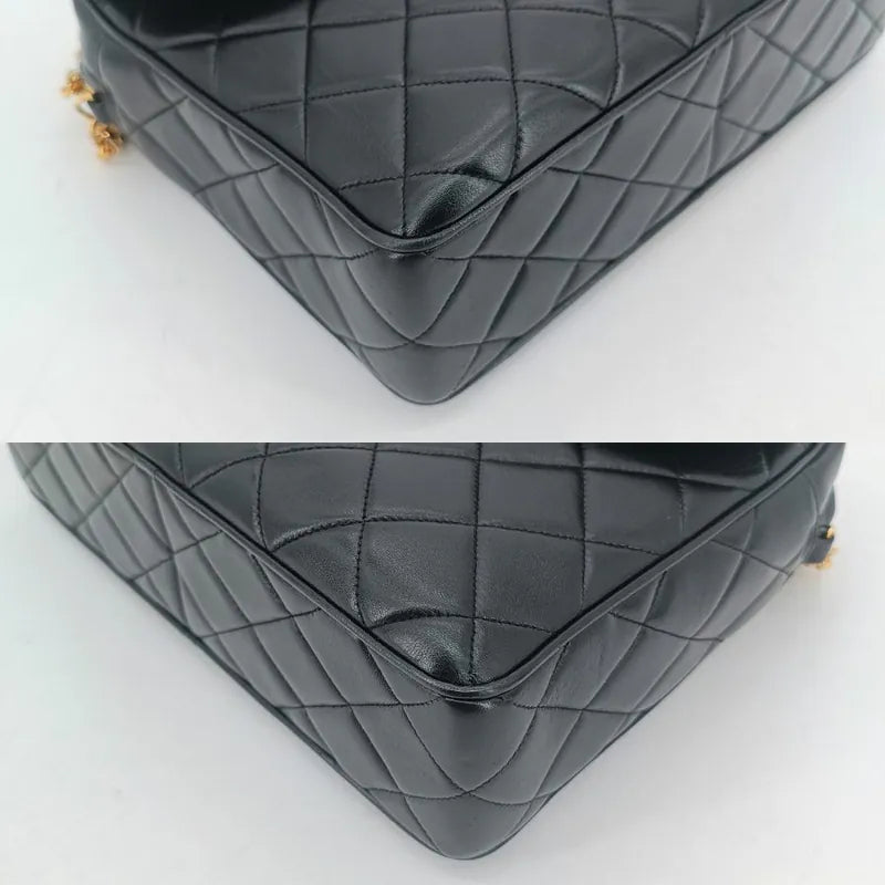 rb288-chanel-vintage-black-lambskin-gold-chain-camera-bag