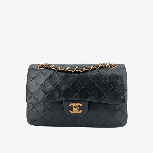 ra893-chanel-vintage-black-lambskin-23cm-classic-flap-bag
