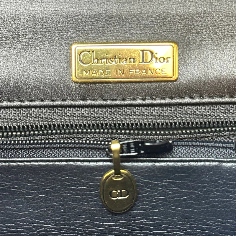 jw429-christian-dior-vintage-black-caviar-leather-shoulder-bag