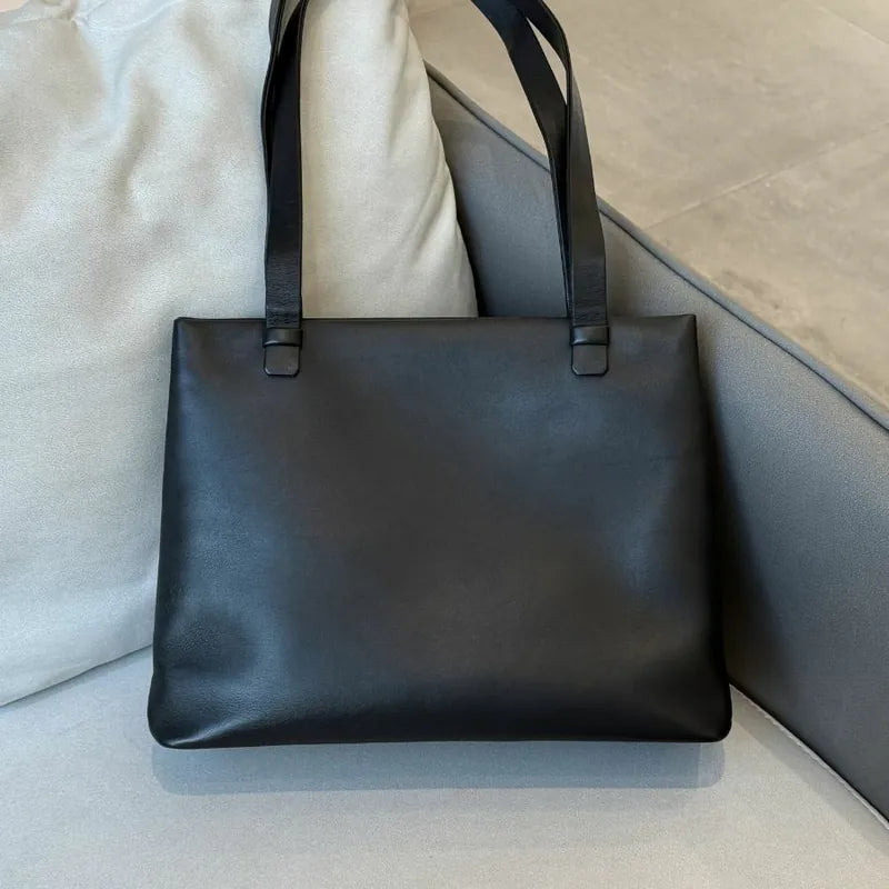 jw969-chanel-vintage-black-caviar-leather-tote-bag