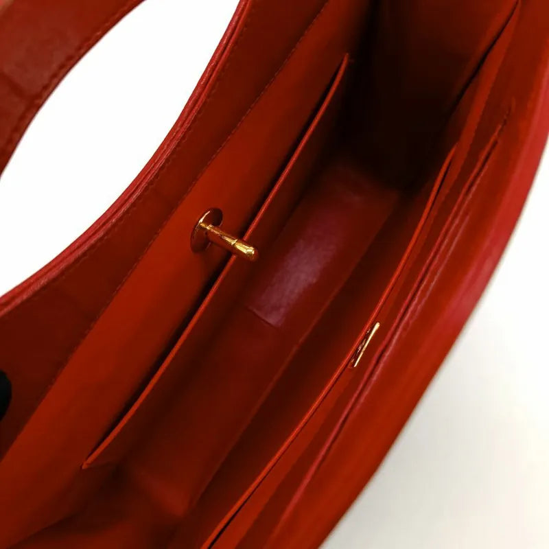 js948-chanel-vintage-red-lambskin-quilted-31-tote-bag