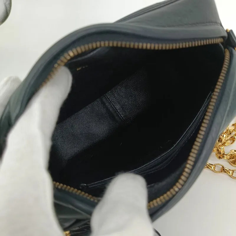 jr222-chanel-vintage-black-lambskin-tassels-gold-chain-camera-bag
