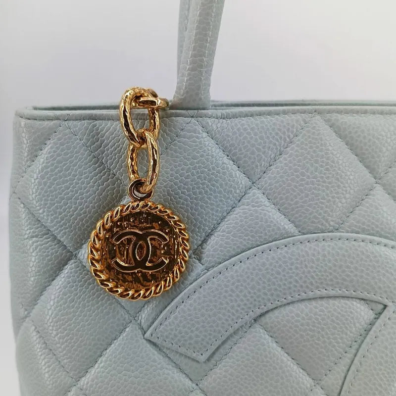 jt263-chanel-vintage-light-blue-caviar-leather-1804-tote-bag