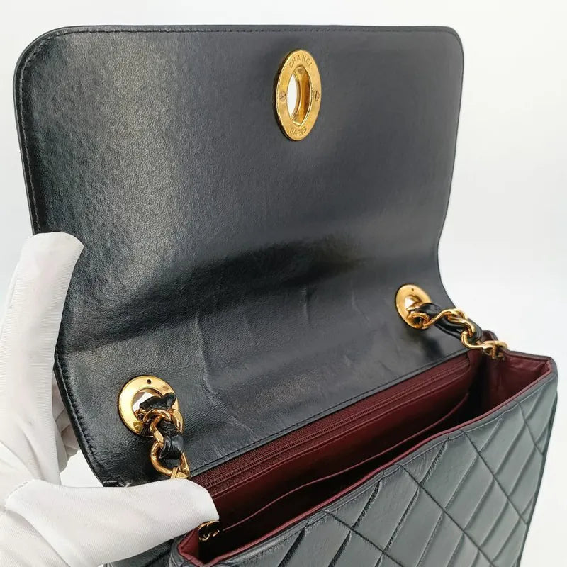 jt668-chanel-vintage-black-lambskin-qulited-flap-bag