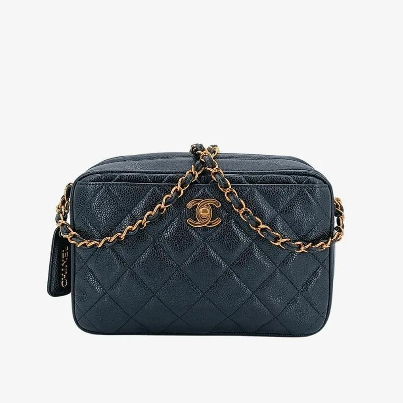 c504-chanel-vintage-black-caviar-leather-quilted-camera-bag