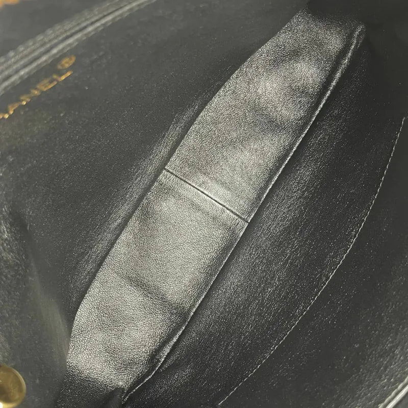 jw844-chanel-vintage-black-lambskin-quilted-camera-bag