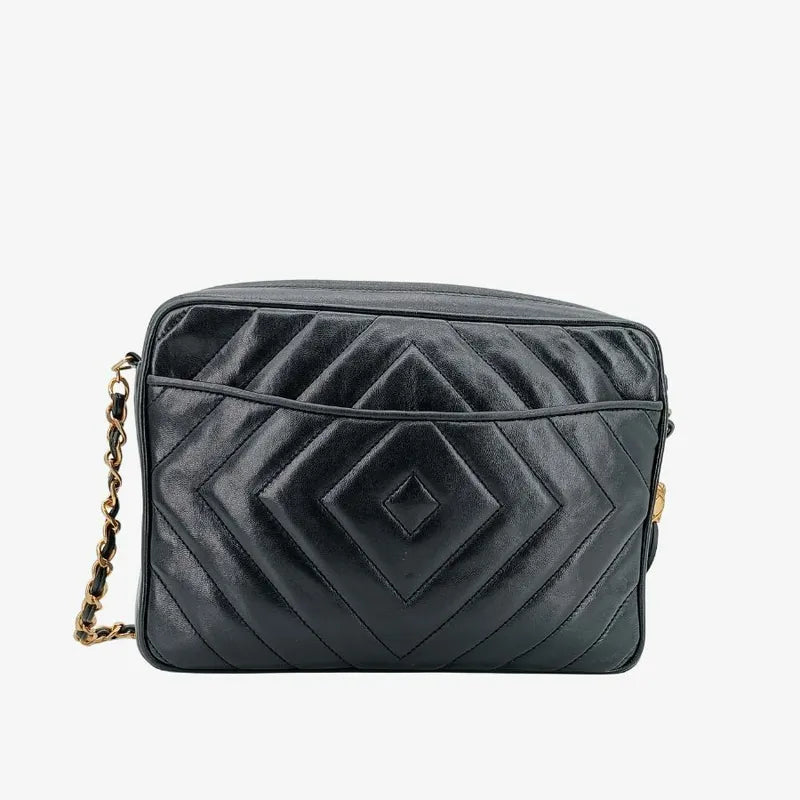 js937-chanel-vintage-black-lambskin-tassel-camera-bag