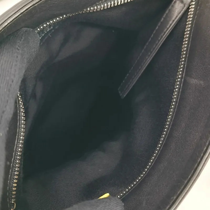 jah120-chanel-vintage-black-calfskin-backpack