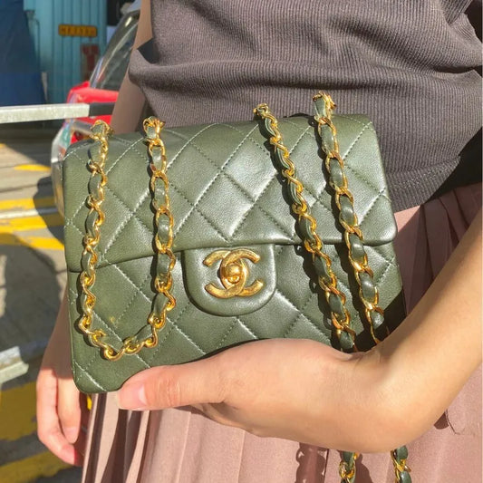 ra122-chanel-vintage-green-lambskin-17cm-mini-square-flap-bag