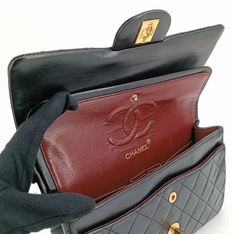 jt580-chanel-vintage-black-lambskin-23cm-classic-flap-bag