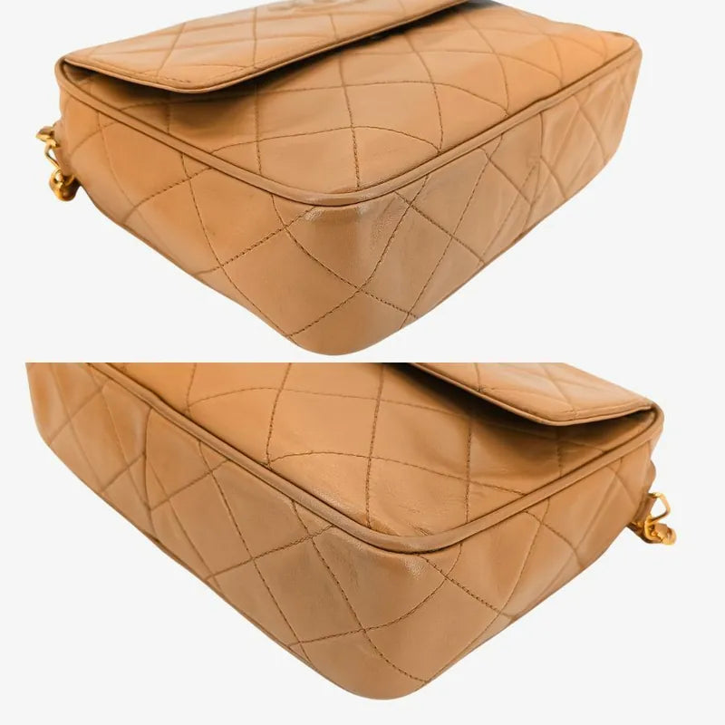 jah116-chanel-vintage-beige-lambskin-tassel-camera-bag